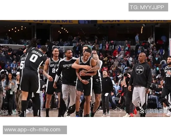 马刺与雷霆激战正酣1月11日精彩对决引发球迷热议